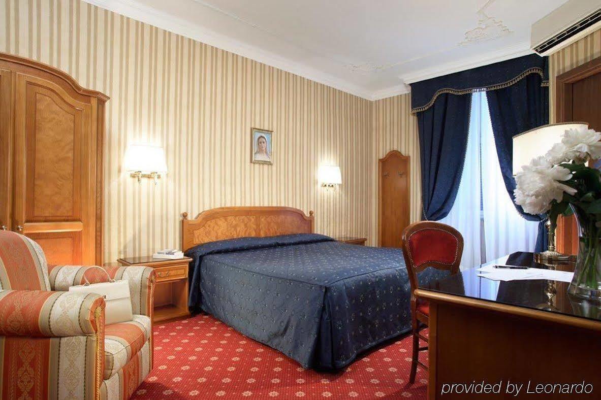 Hotel Genio Roma Exterior foto